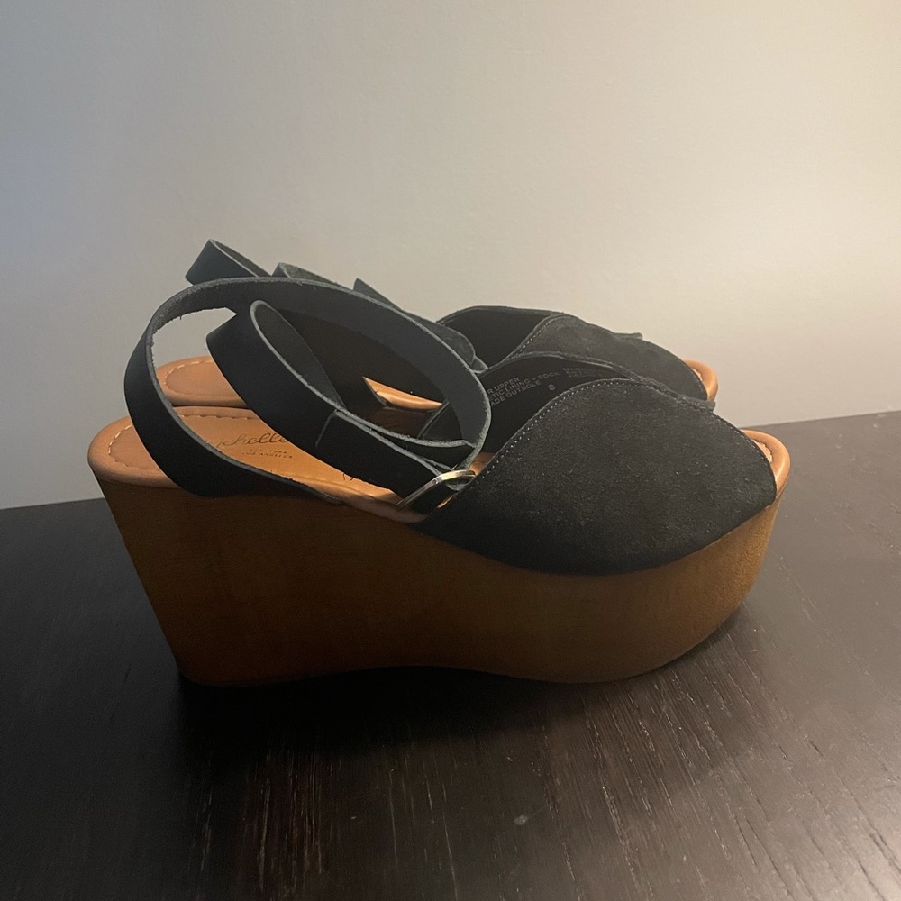 Seychelles Platform Wedge - Size 8